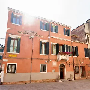 Ca' San Marcuola 1 Pensión Venecia